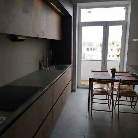 Soukromy V Tripokojovem Byte - Private In Three Flat Rum i privatbostad *