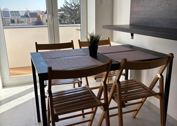 Soukromy V Tripokojovem Byte - Private In Three Flat